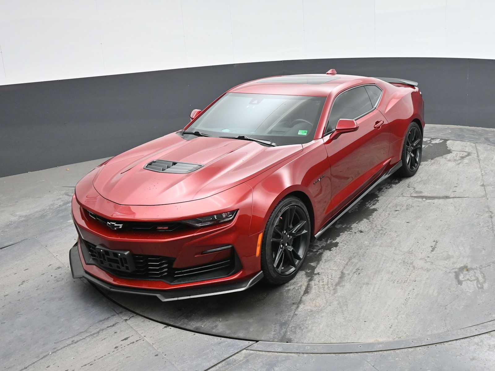 Used 2022 Chevrolet Camaro SS RWD image 16