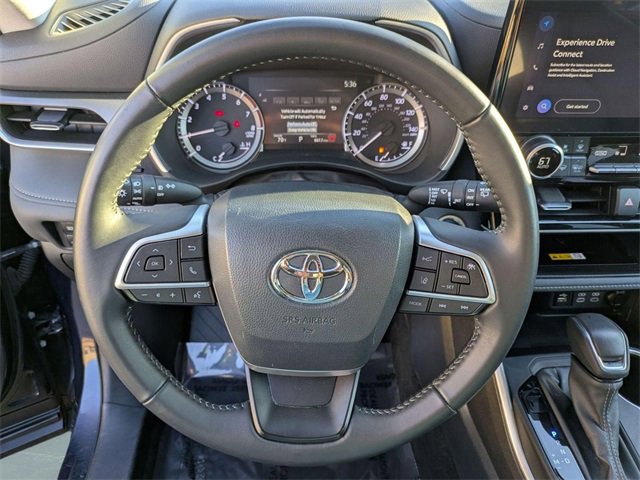 Used 2024 Toyota Highlander XLE image 14