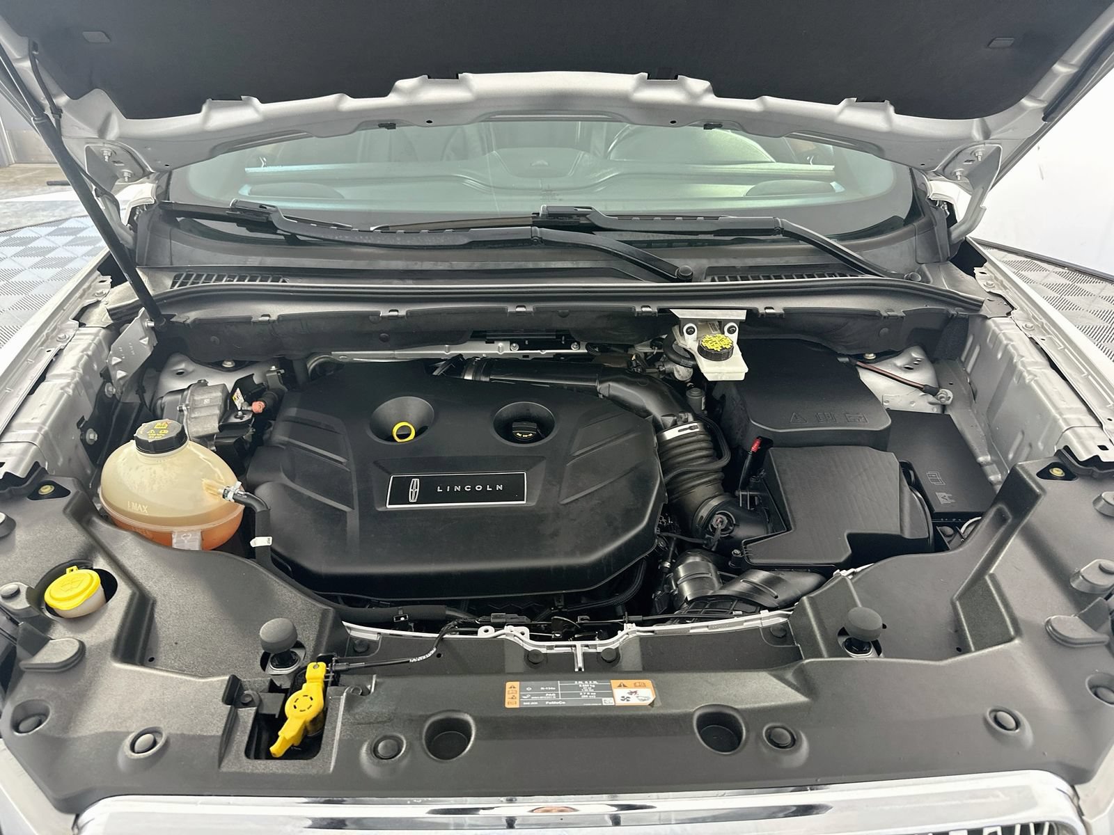 Used 2019 Lincoln MKC Reserve FWD image 32