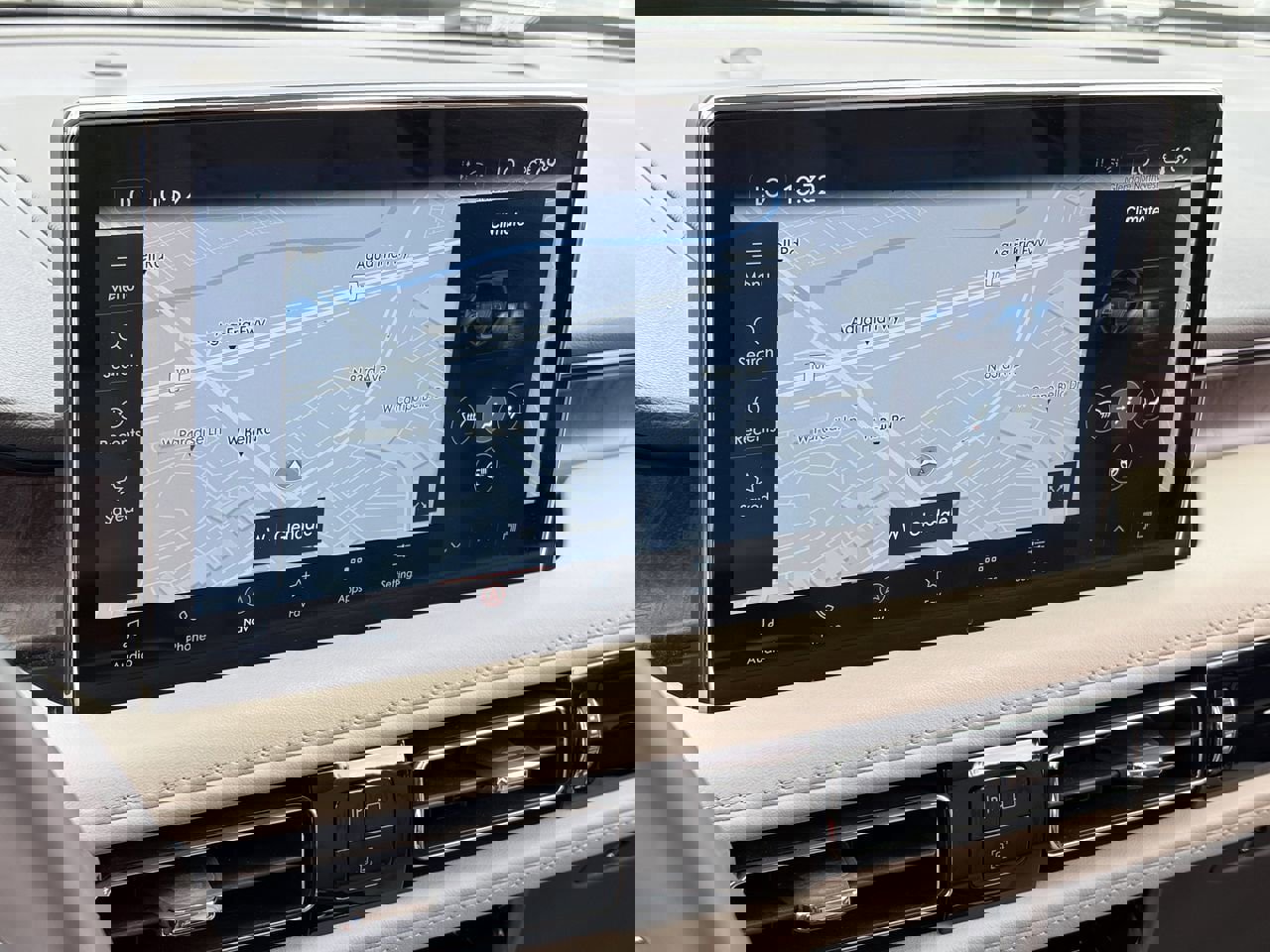 Used 2023 Lincoln Nautilus Reserve w/ Equipment Group 201A image 27