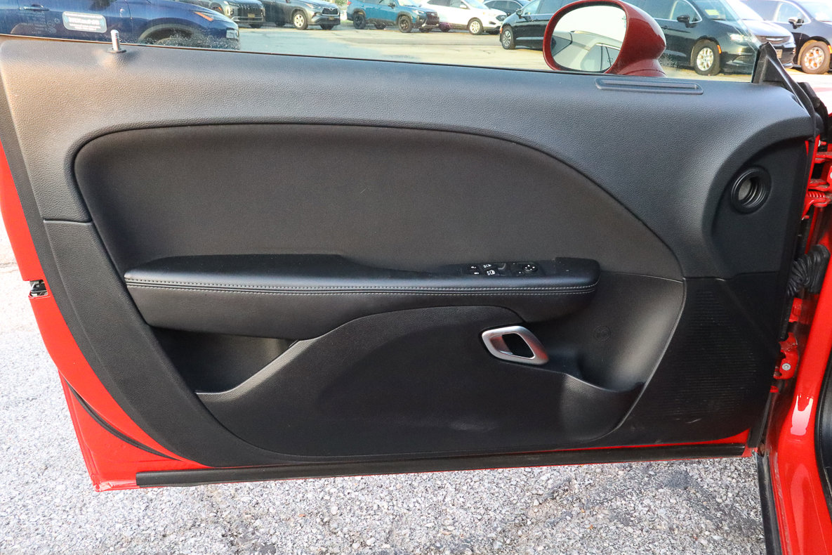 Used 2019 Dodge Challenger SXT image 13