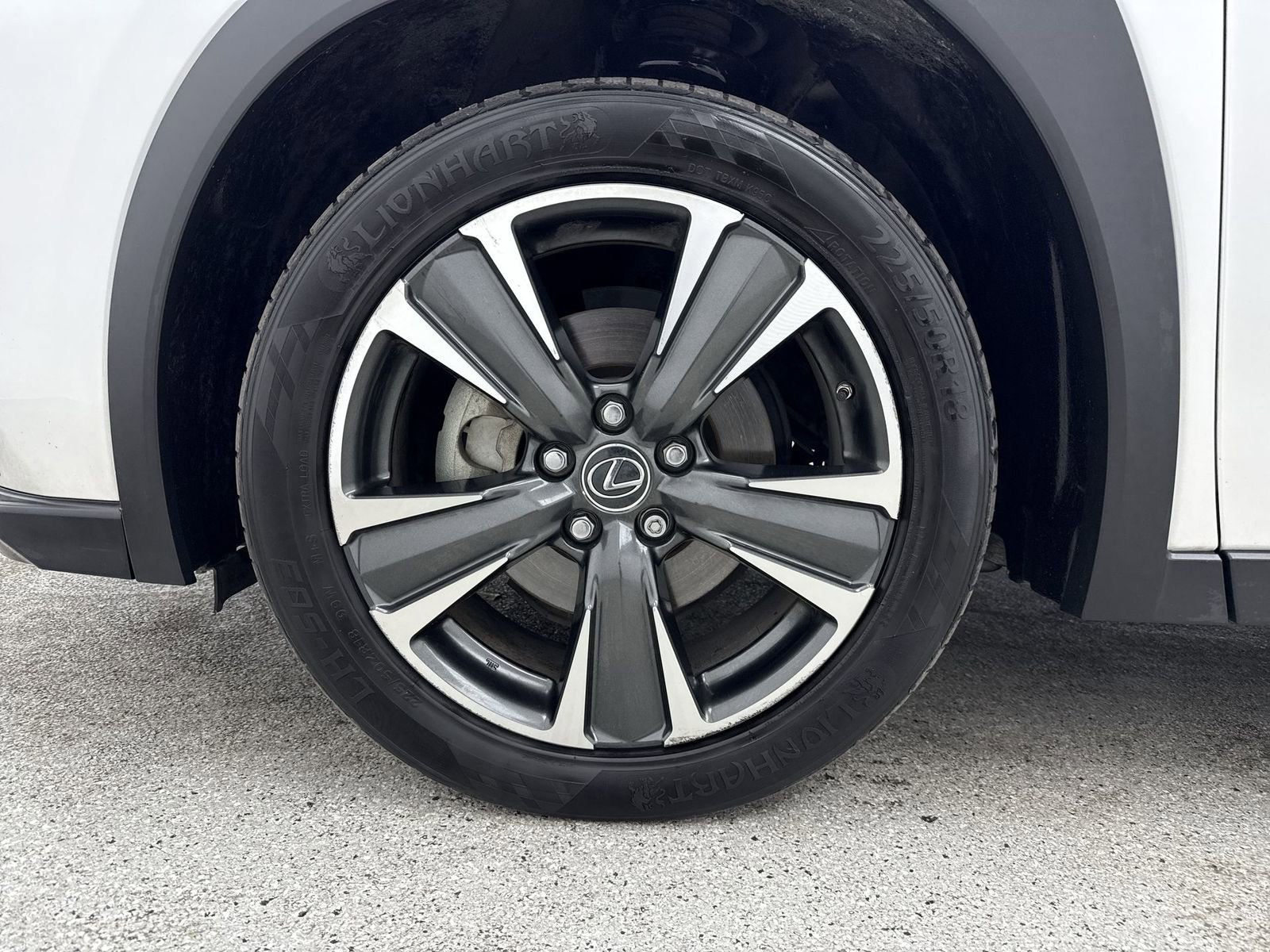 Used 2019 Lexus UX 200 w/ Premium Package image 42