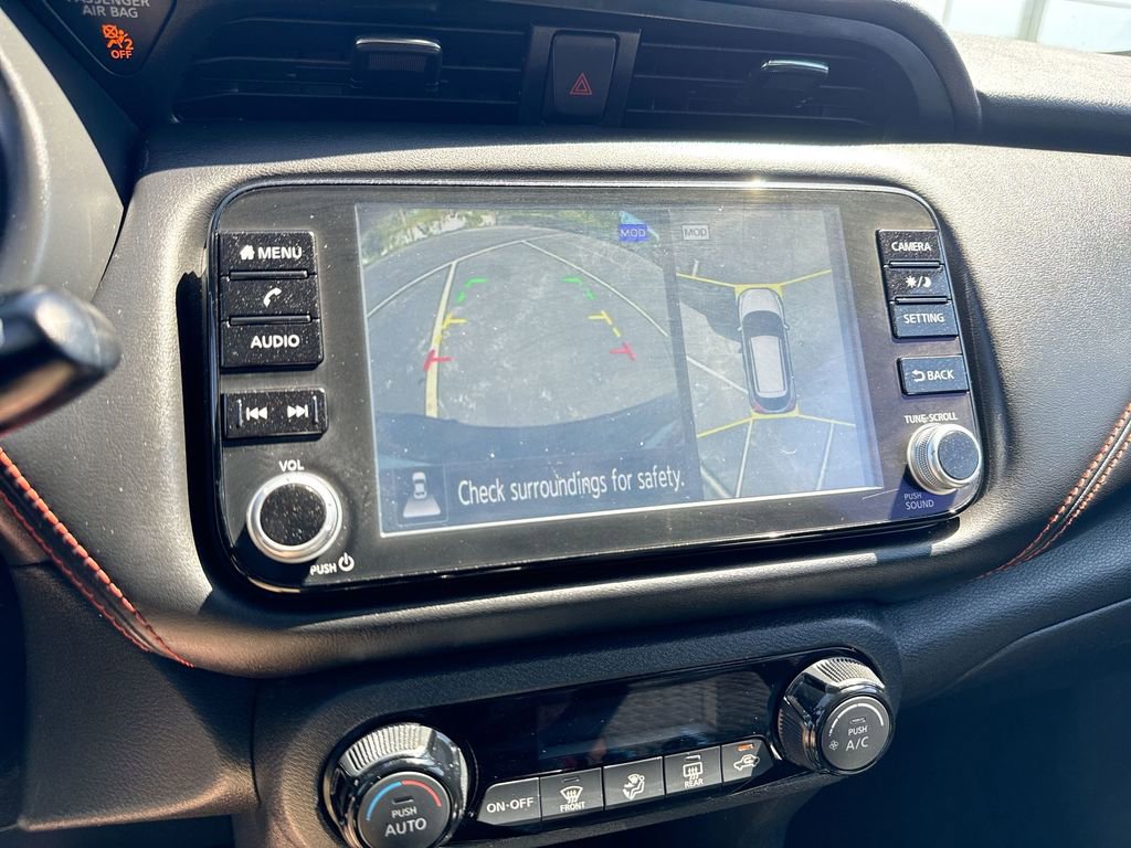 Used 2023 Nissan Kicks SR w/ Interior Electronics Package FWD image 17