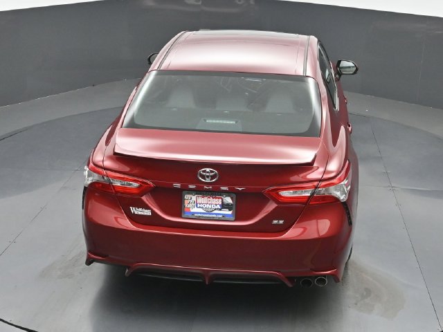 Used 2018 Toyota Camry SE w/ Moonroof Package FWD image 32