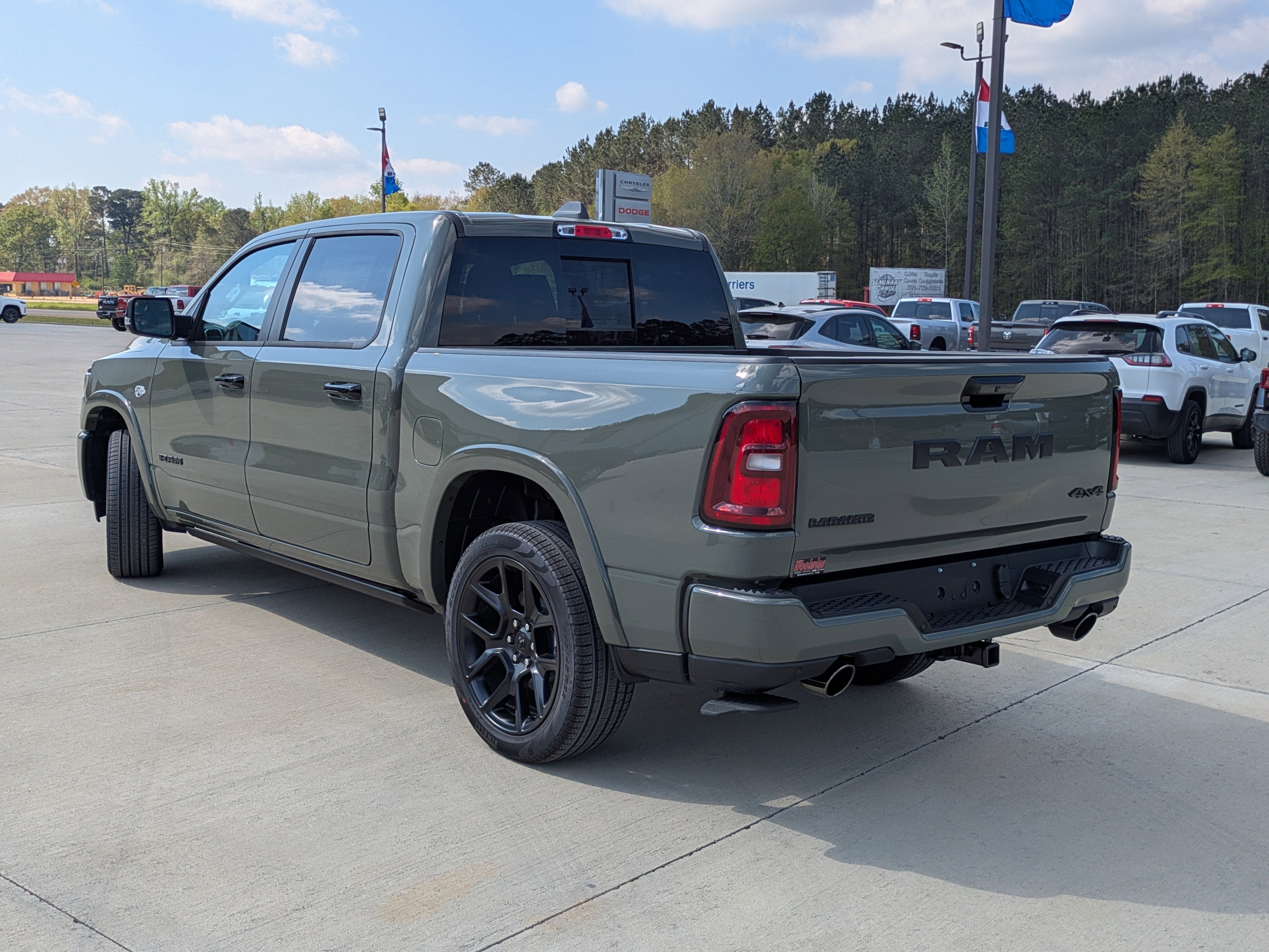 New 2026 RAM 1500 Laramie AWD/4WD image 6