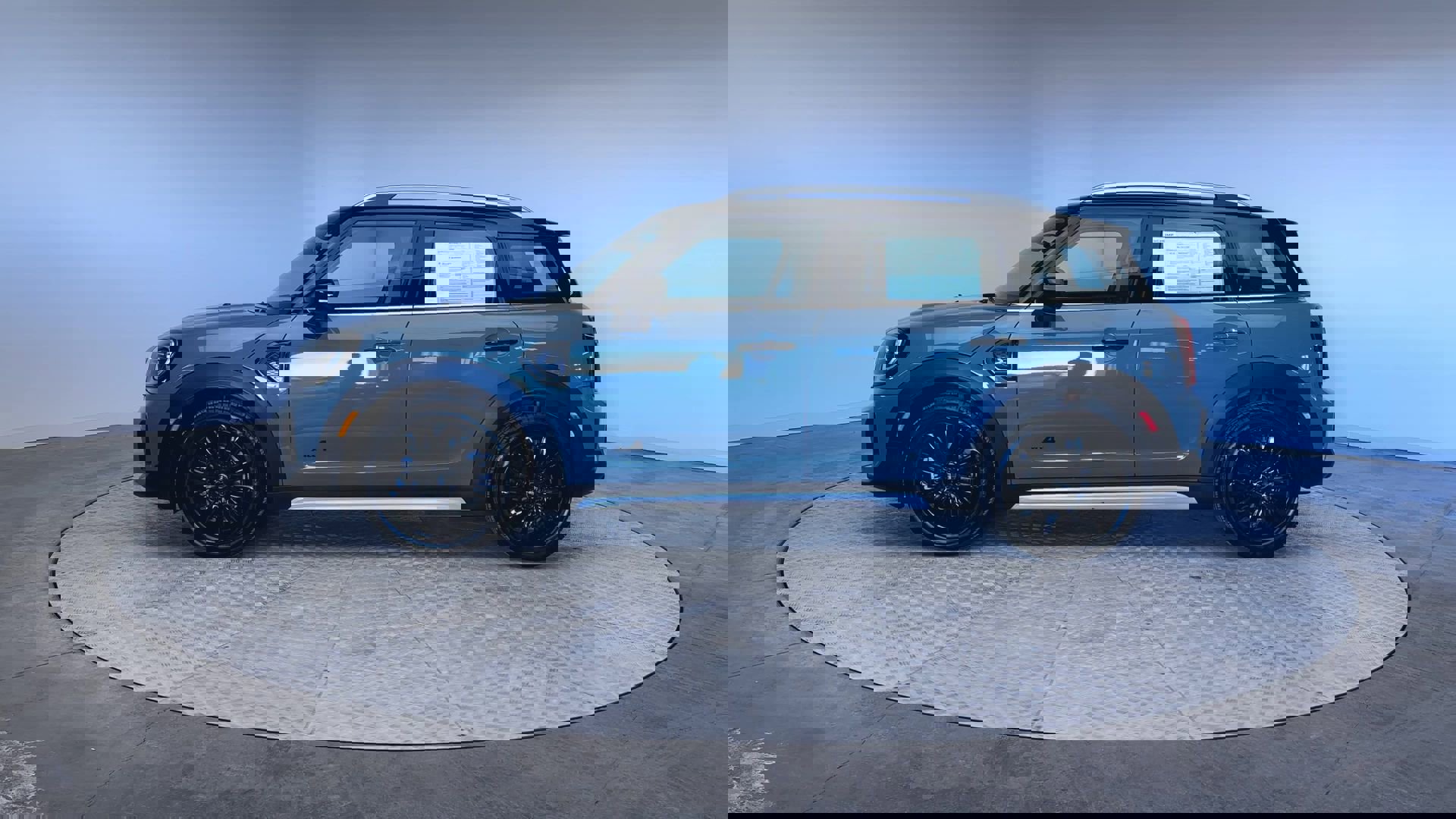 Used 2024 MINI Cooper Countryman S w/ Premium Package image 5