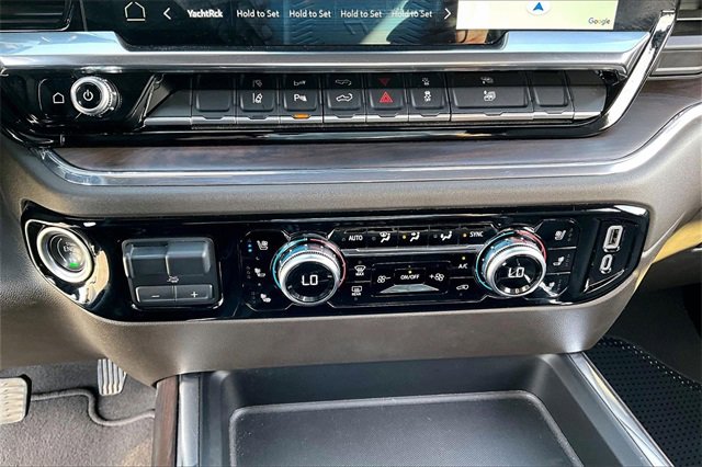 Used 2024 GMC Sierra 2500 SLT w/ SLT Convenience Package image 17