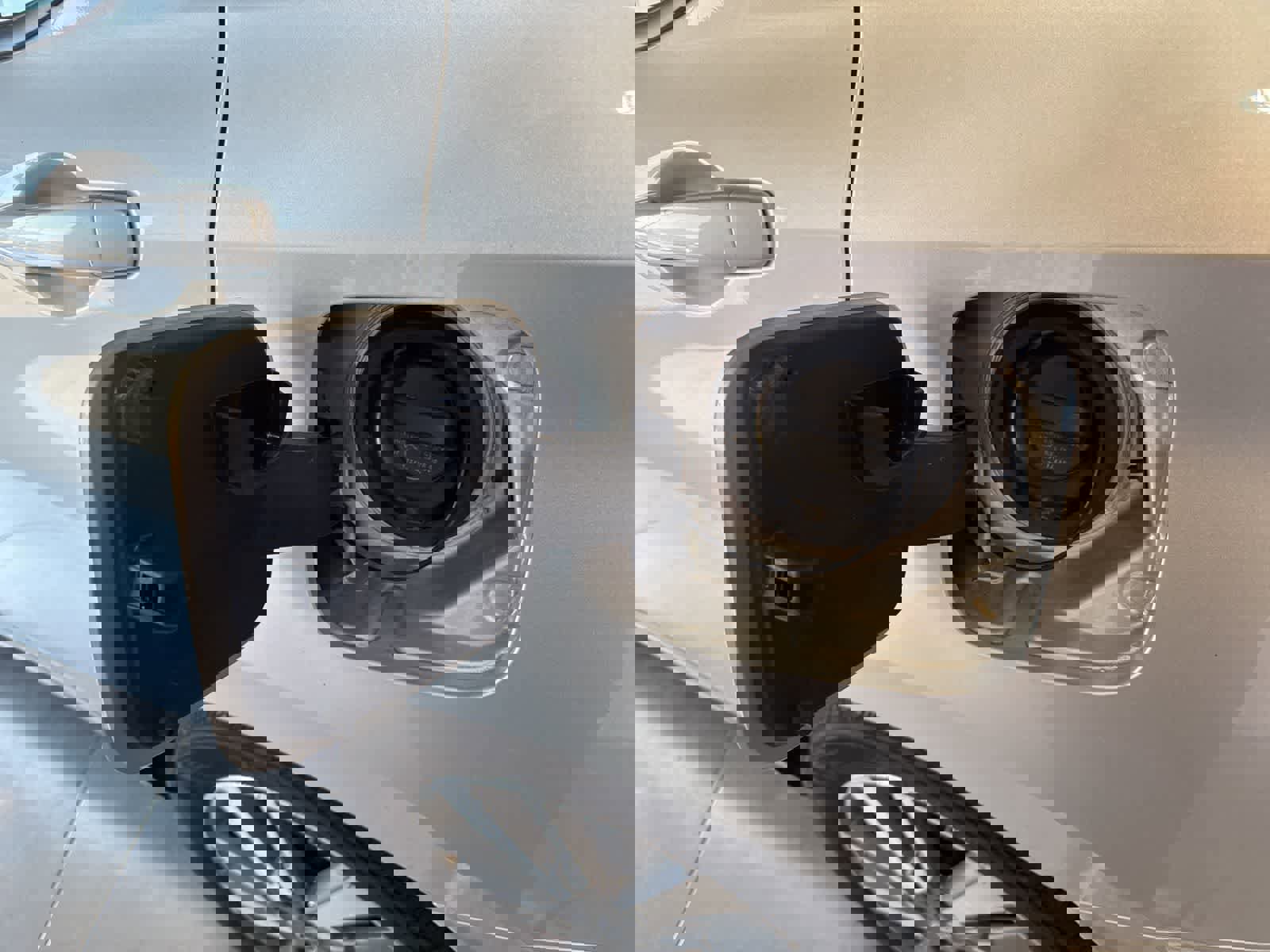 Used 2025 Nissan Versa SV w/ Trunk Package image 12