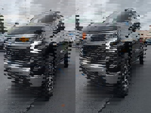 Used 2025 Chevrolet Silverado 1500 LT image 18