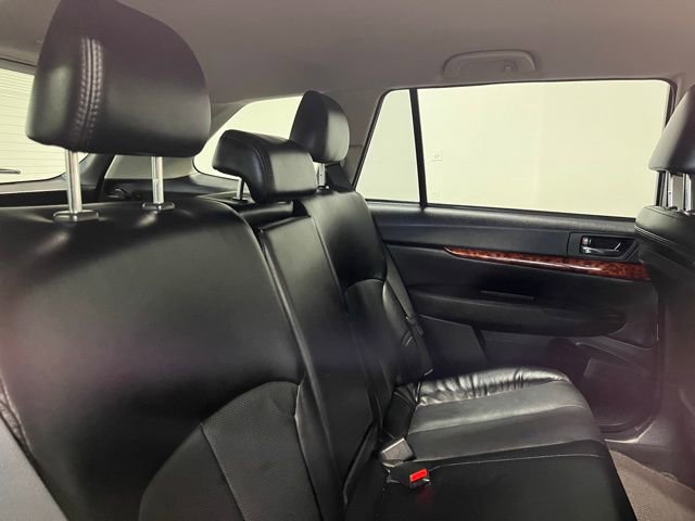 Used 2011 Subaru Outback 2.5i Limited image 13