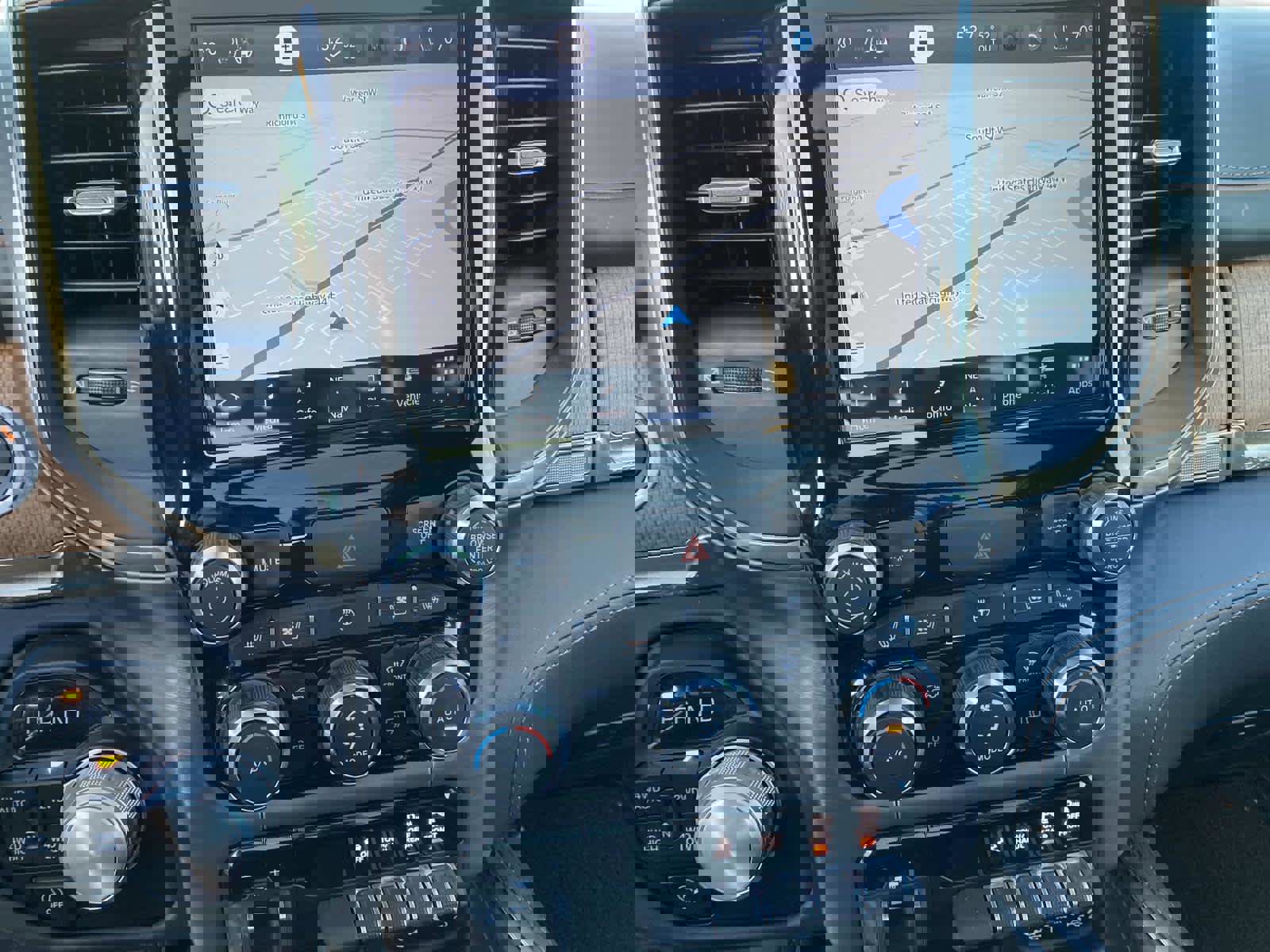 Used 2022 RAM 1500 Limited w/ Body Color Bumper Group image 16