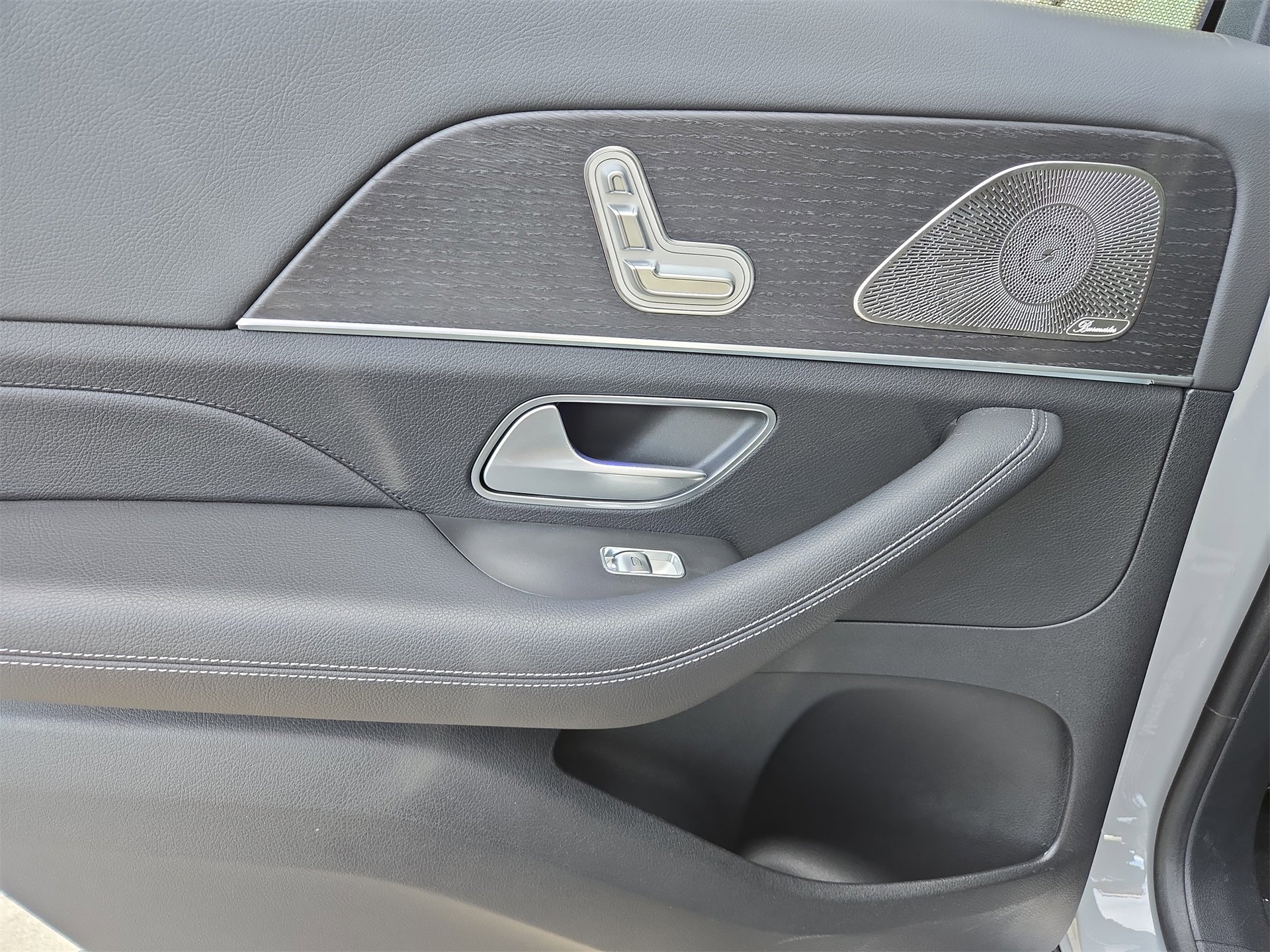 Certified 2025 Mercedes-Benz GLS 450 GLS 450 image 43