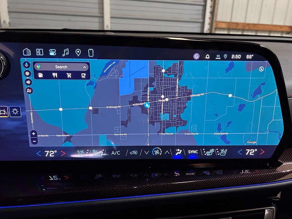 New 2027 Chevrolet Traverse RS w/ LPO, Floor Liner Package AWD/4WD image 36