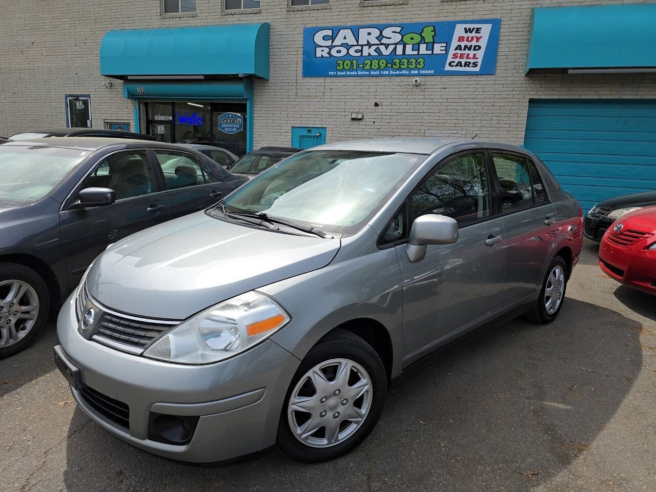Used 2009 Nissan Versa 1.8 S FWD image 3