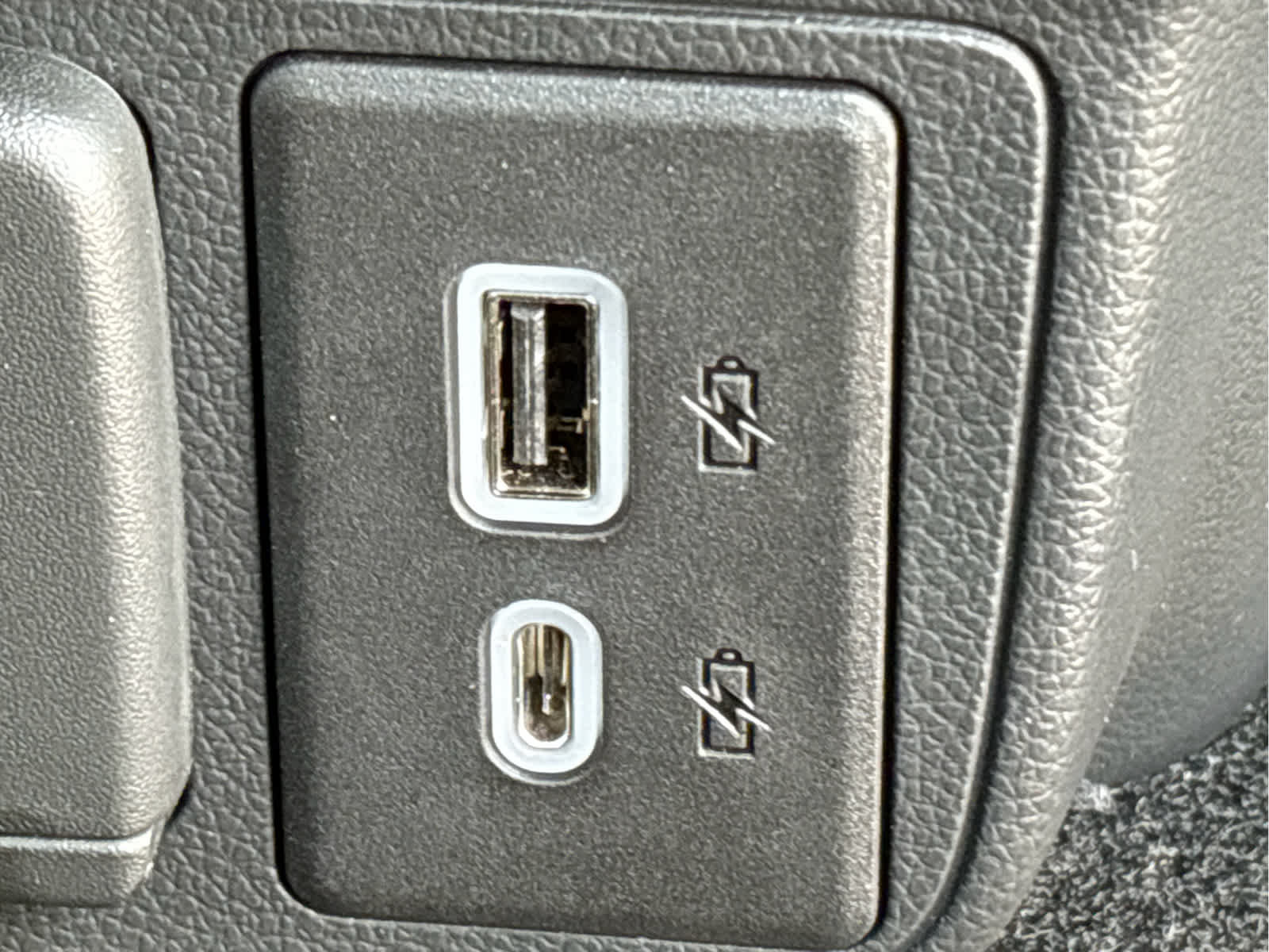 Certified 2023 Chevrolet TrailBlazer LT w/ Convenience Package FWD image 25