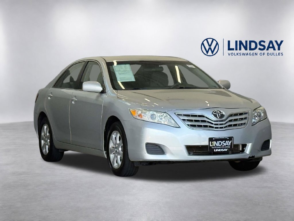 Used 2011 Toyota Camry LE w/ LE Extra-Value Pkg FWD image 1