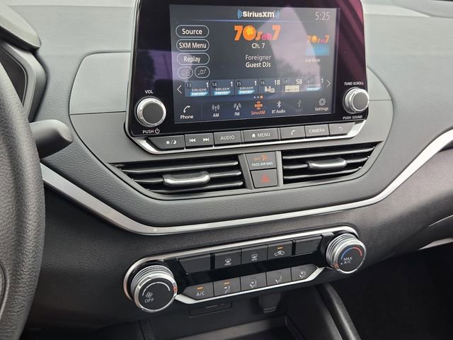 Certified 2025 Nissan Altima 2.5 S FWD image 17