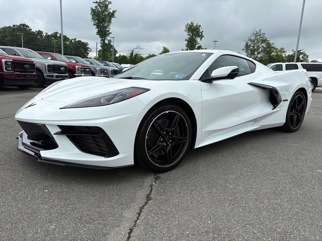 Used 2023 Chevrolet Corvette Stingray Coupe w/ Z51 Performance Package RWD image 8