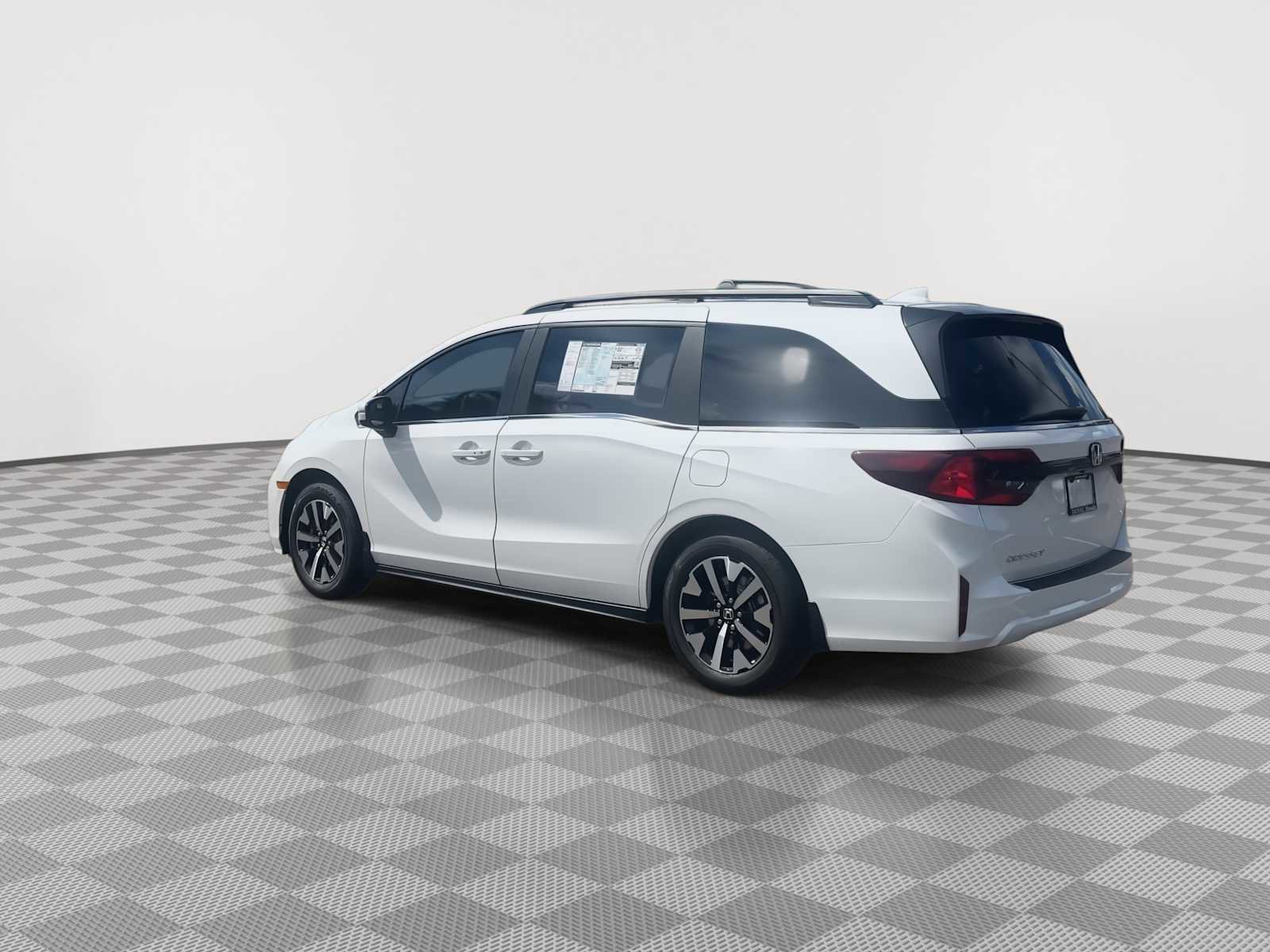 Certified 2026 Honda Odyssey EX-L image 6