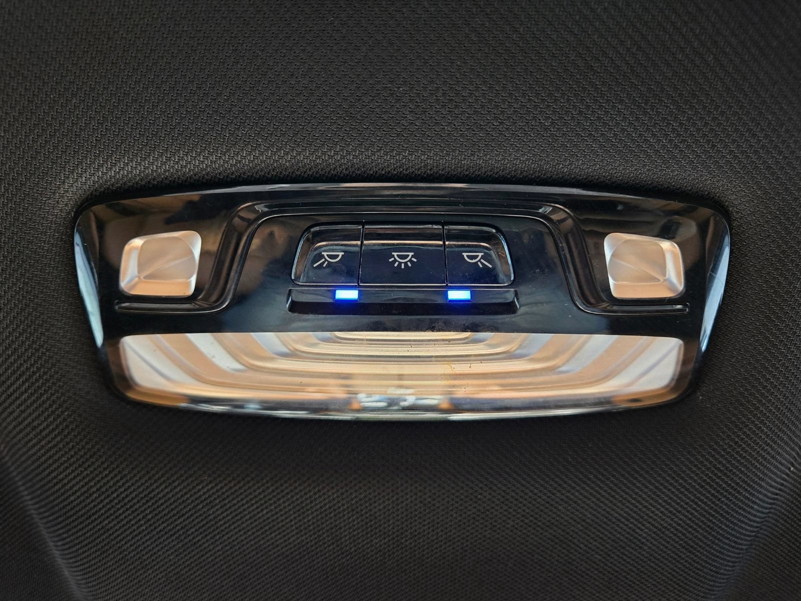 Used 2019 BMW 530e w/ M Sport Package RWD image 40