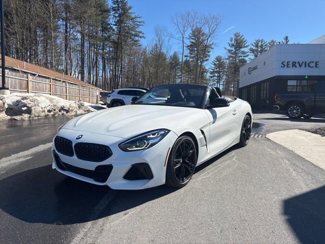 Used 2022 BMW Z4 M40i w/ Premium Package image 6