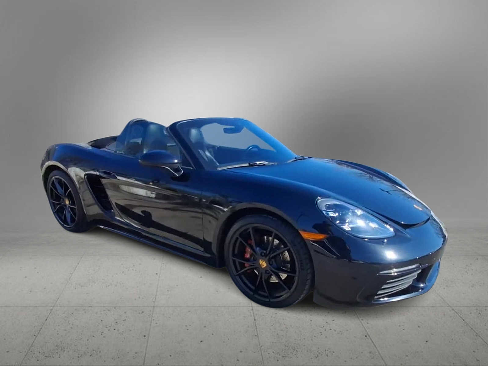 Used 2021 Porsche 718 Boxster S RWD image 2
