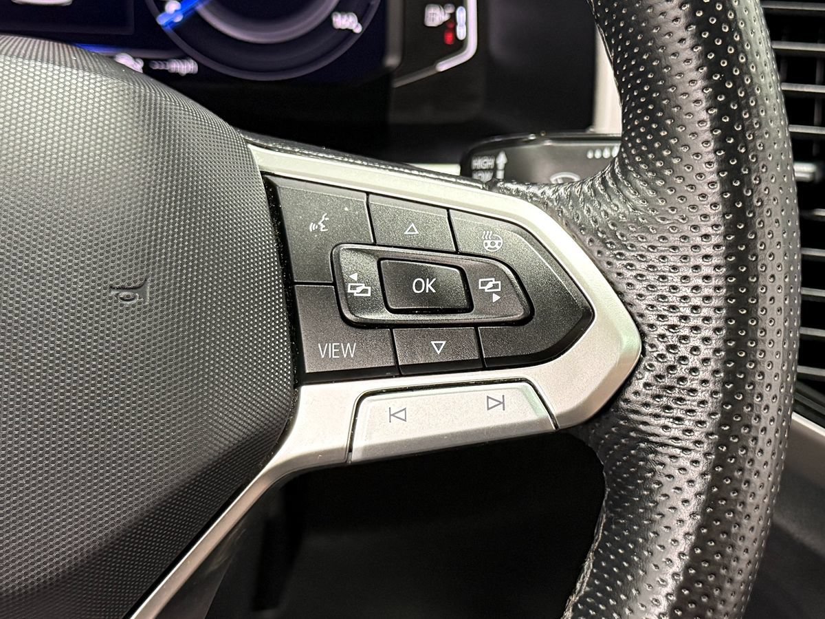 Used 2022 Volkswagen Atlas SEL R-Line AWD/4WD image 20