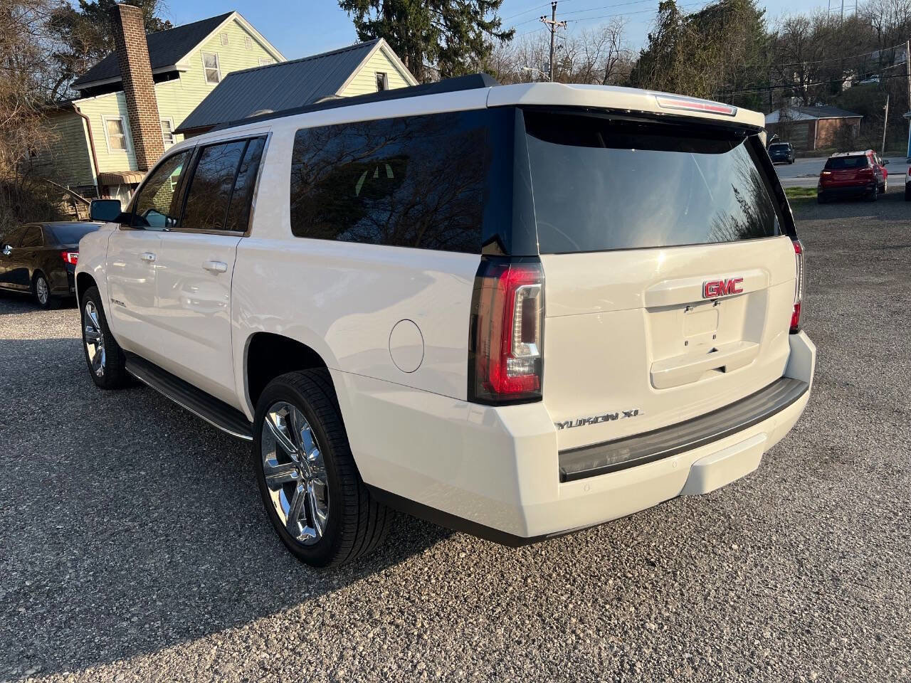 Used 2016 GMC Yukon XL SLE w/ HD Trailering Package image 20