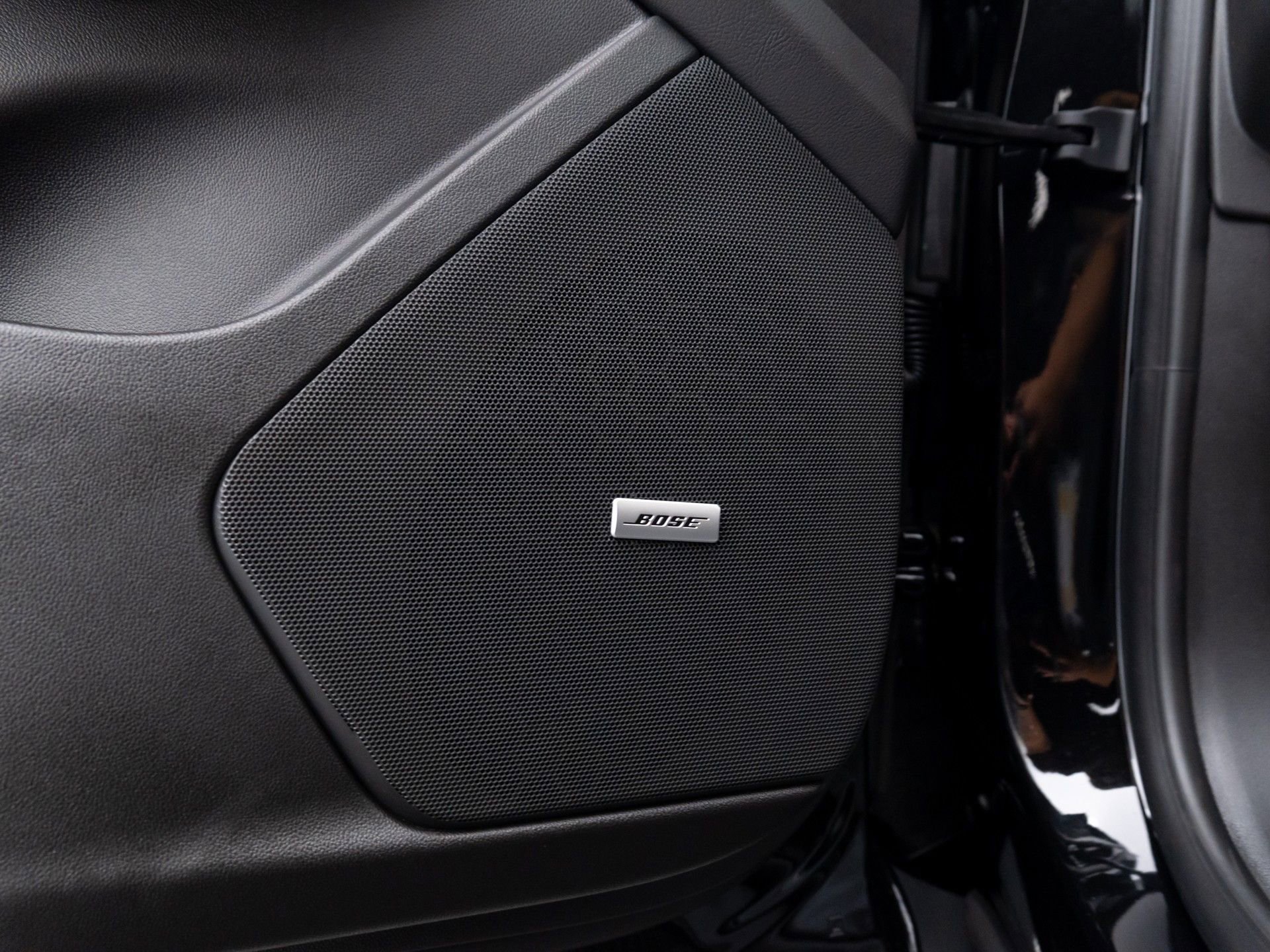 New 2026 Cadillac XT5 Luxury w/ LPO, Floor Liner Package image 16