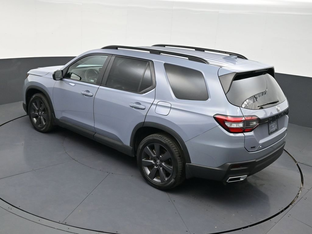 Used 2023 Honda Pilot Sport image 15