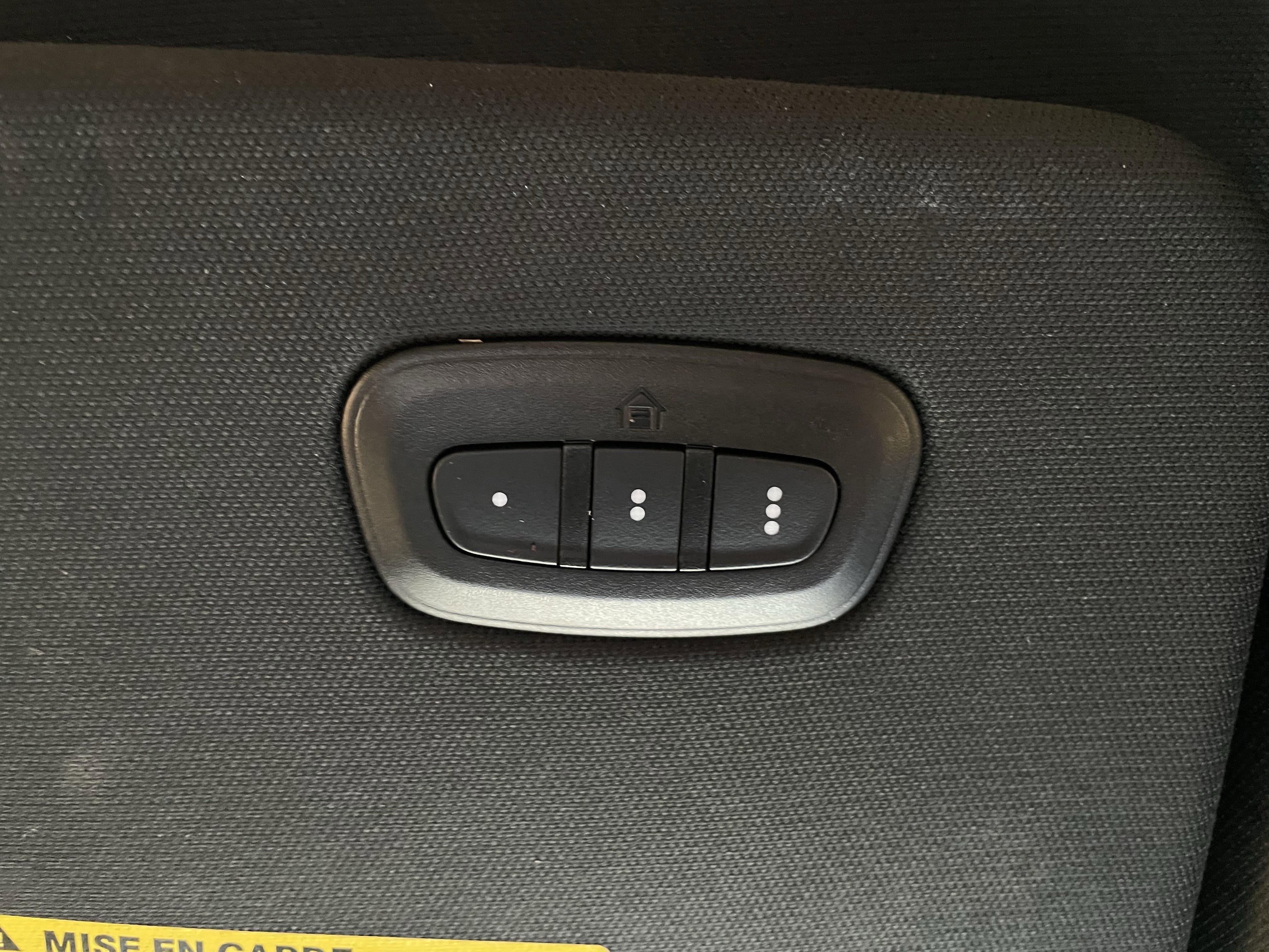 Used 2022 RAM 1500 Limited w/ Body Color Bumper Group image 40