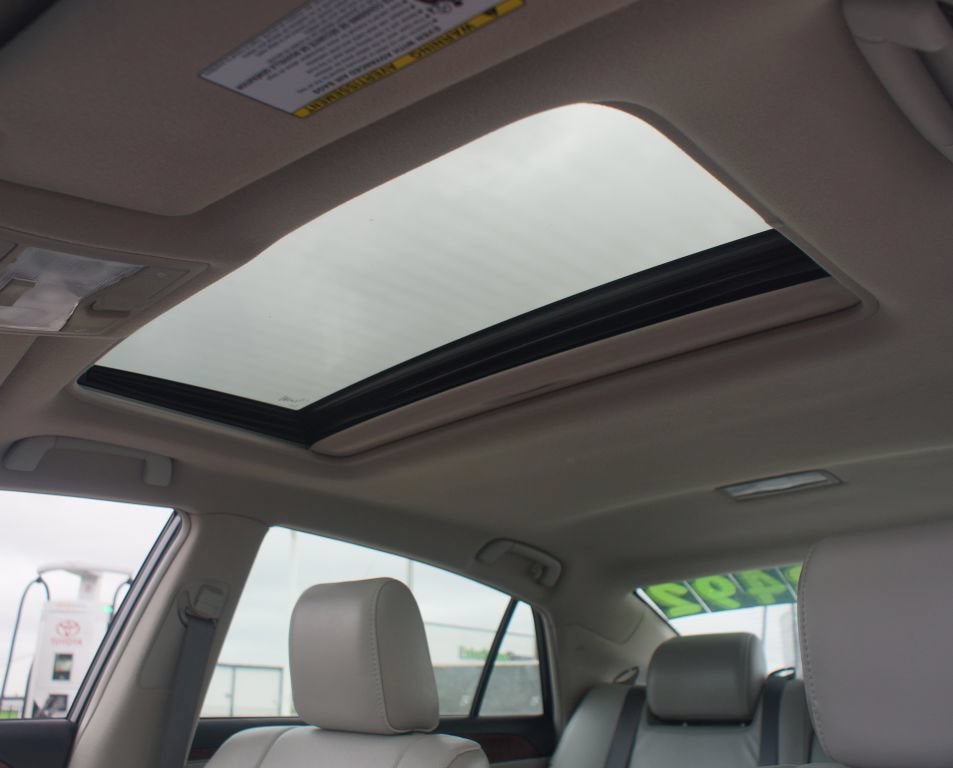 Used 2012 Toyota Avalon Limited FWD image 6