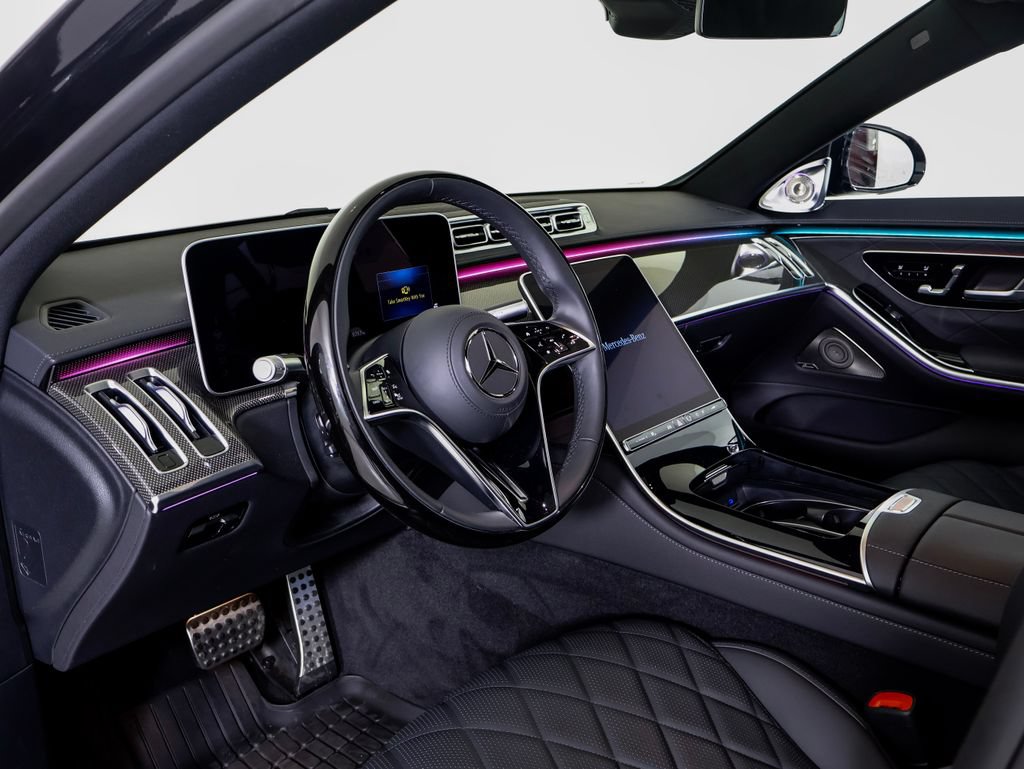 Used 2025 Mercedes-Benz S 580 4MATIC Sedan image 4