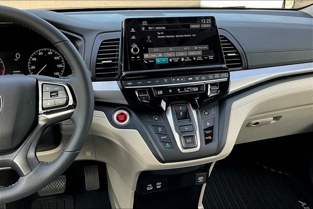 New 2026 Honda Odyssey EX-L image 8