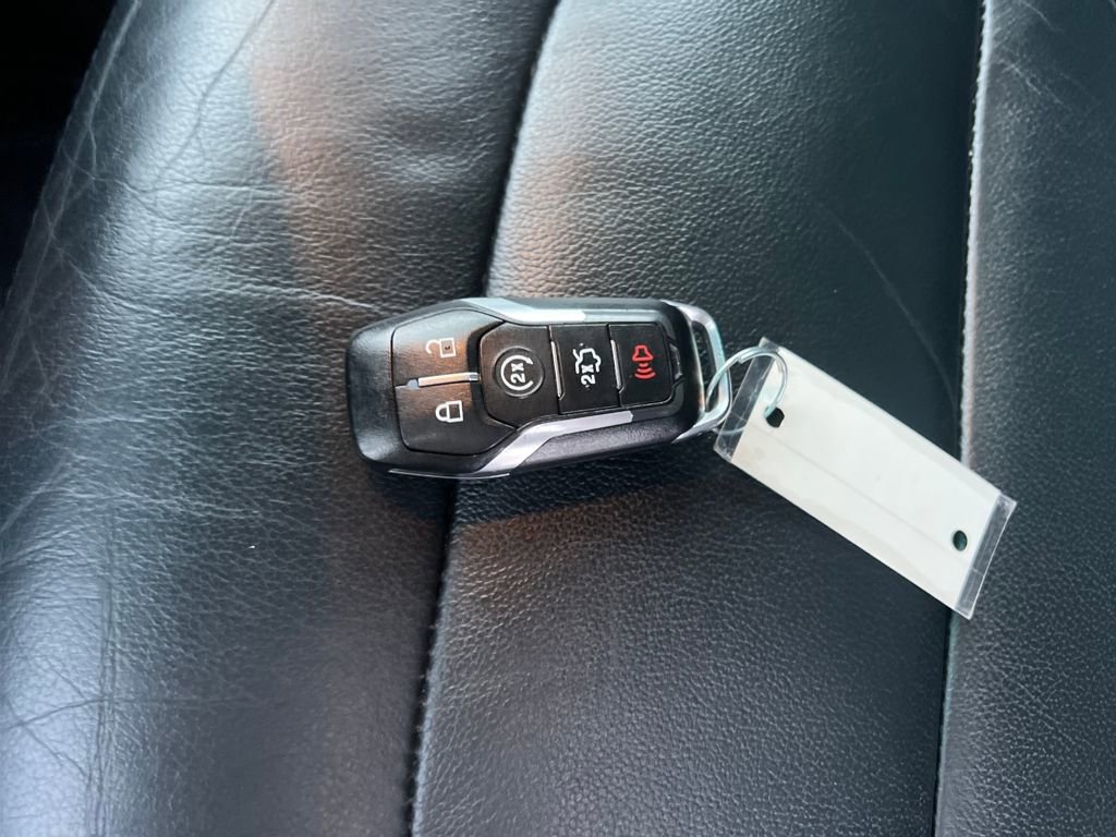 Used 2017 Ford Explorer XLT w/ Equipment Group 202A image 30