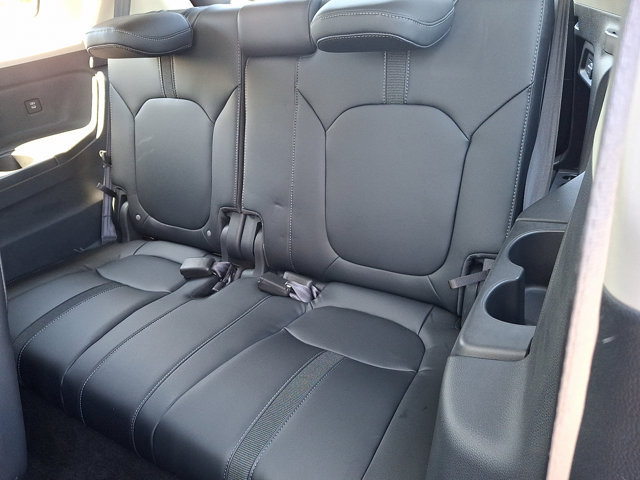 Certified 2025 Honda Pilot Touring image 12