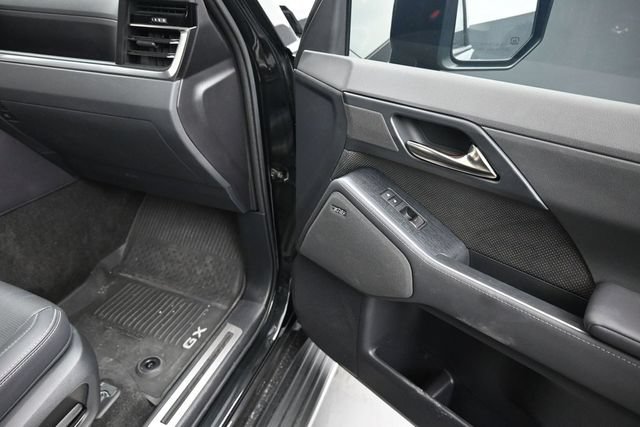 Used 2024 Lexus GX 550 w/ Accessory Package (Z1) AWD/4WD image 8