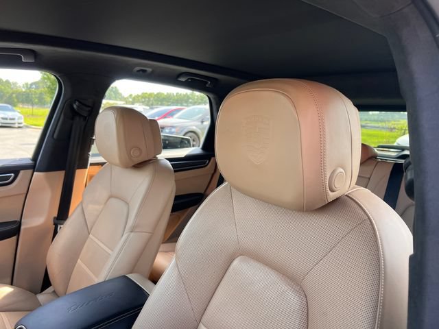 Used 2019 Porsche Cayenne Turbo AWD/4WD image 14
