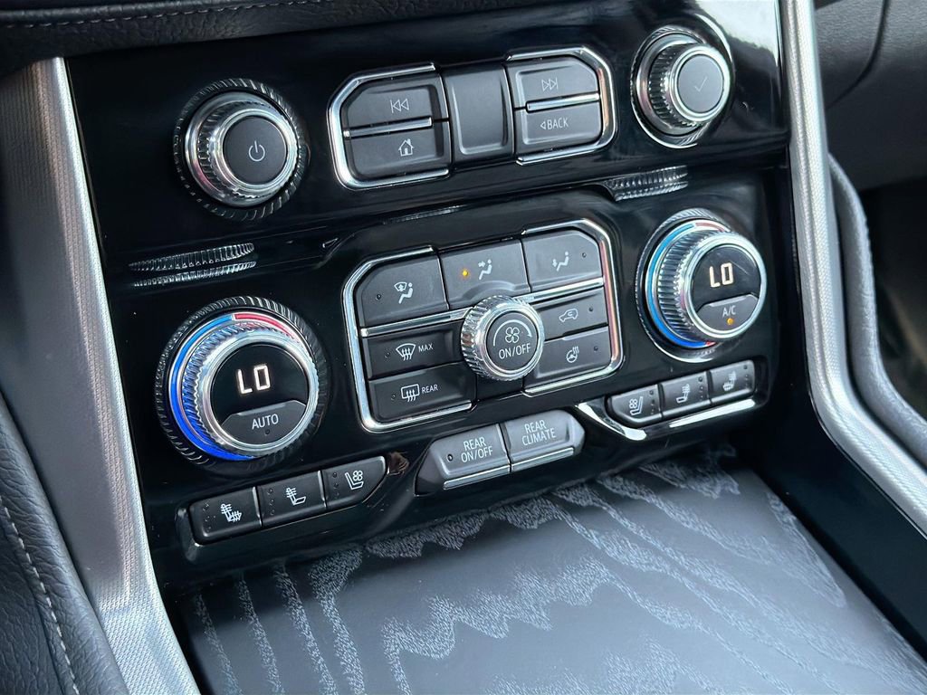 Used 2023 GMC Yukon Denali w/ Denali Reserve Package AWD/4WD image 12