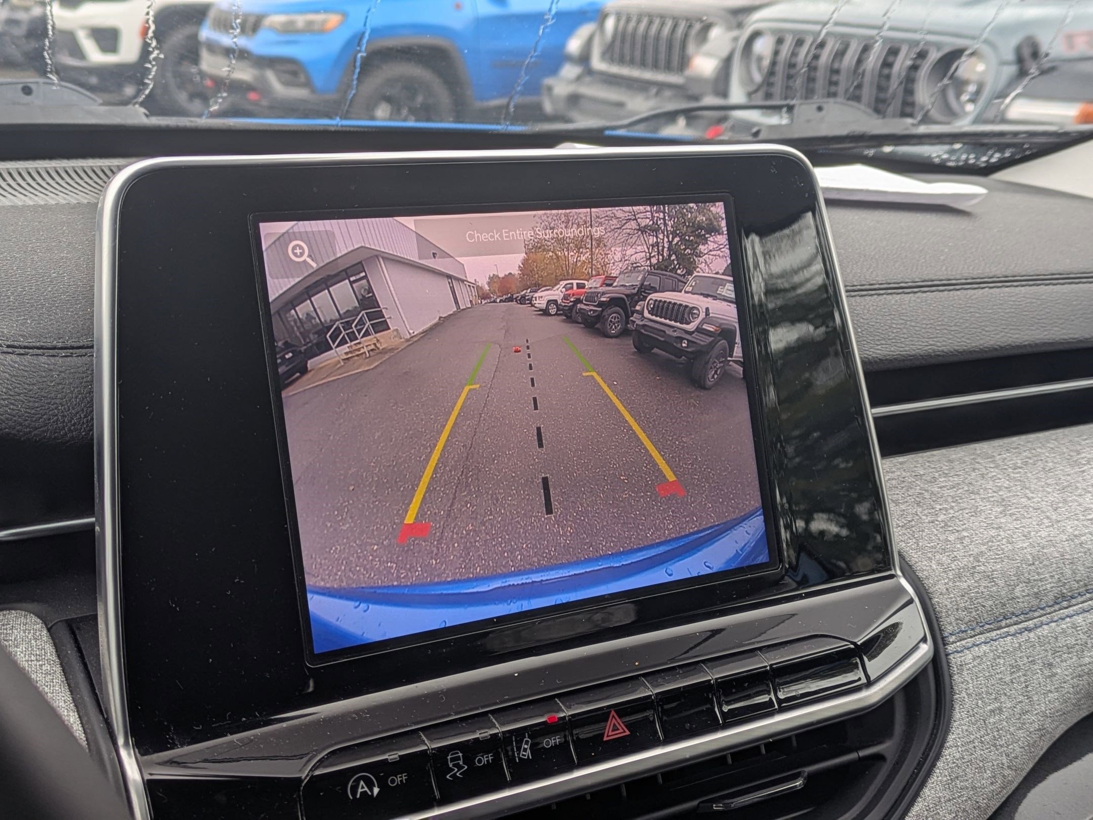 Used 2022 Jeep Compass Latitude image 13