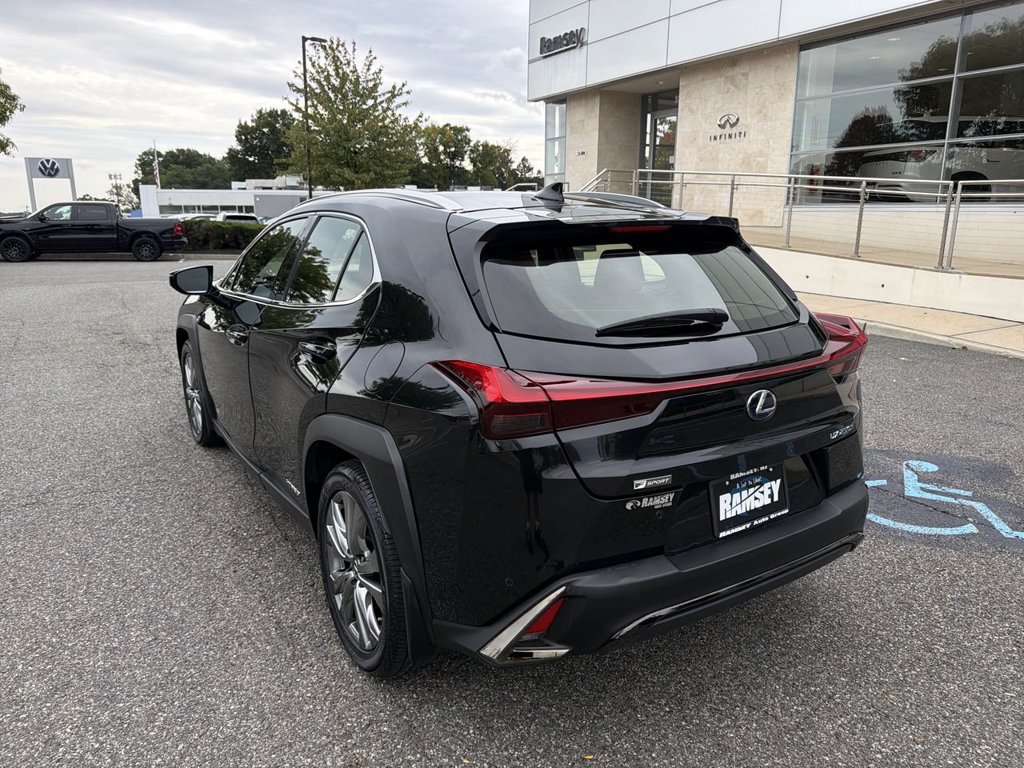 Used 2019 Lexus UX 250h F Sport w/ F Sport Premium Package AWD/4WD image 6