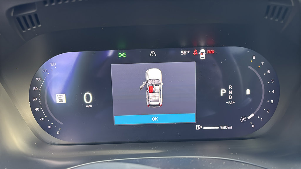 New 2027 Volvo XC60 B5 Plus AWD/4WD image 16