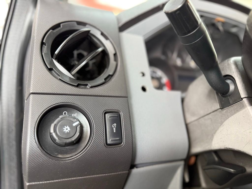 Used 2011 Ford F550 4x4 SuperCab Super Duty w/ PWR Equipment Group image 34