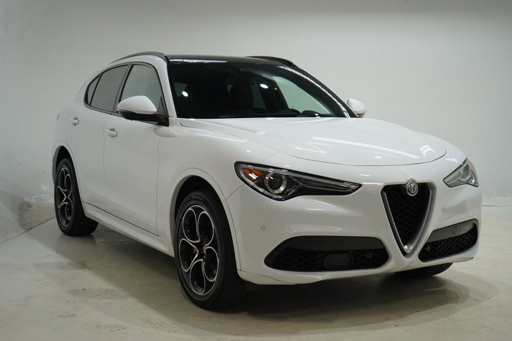 Used 2021 Alfa Romeo Stelvio Ti Sport AWD/4WD image 1