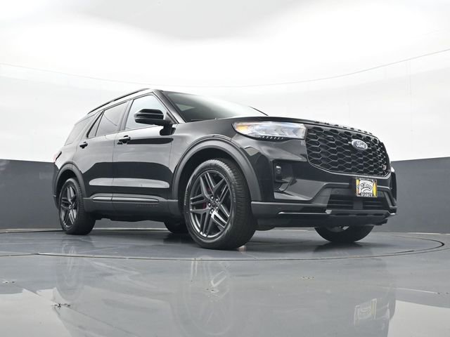 Used 2025 Ford Explorer ST AWD/4WD image 24