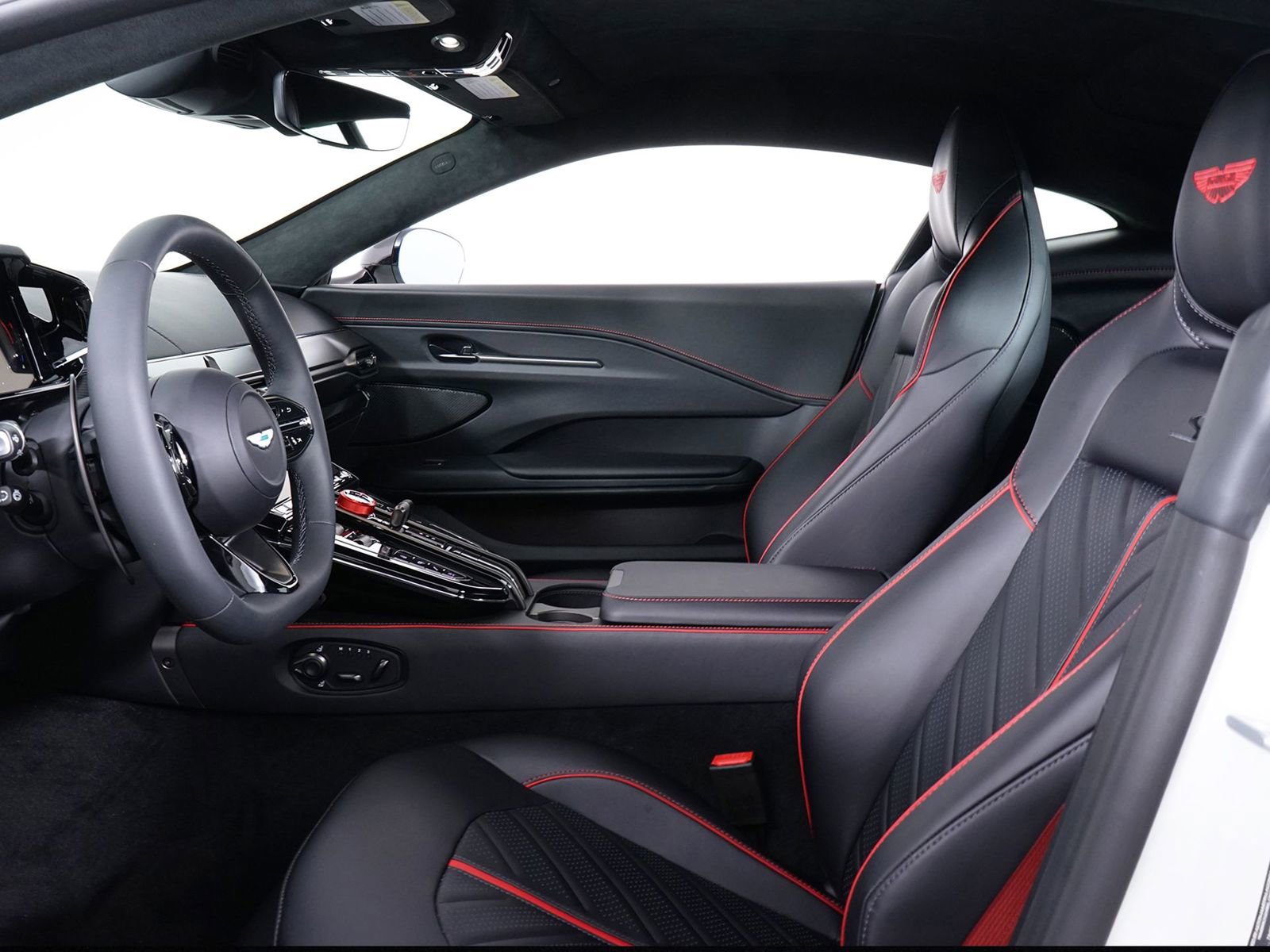 New 2026 Aston Martin V8 Vantage S image 4