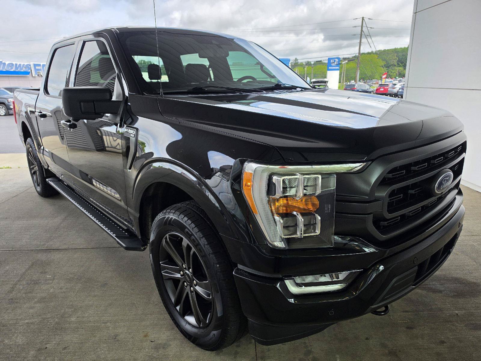 Used 2021 Ford F150 XLT w/ Equipment Group 302A High AWD/4WD image 6