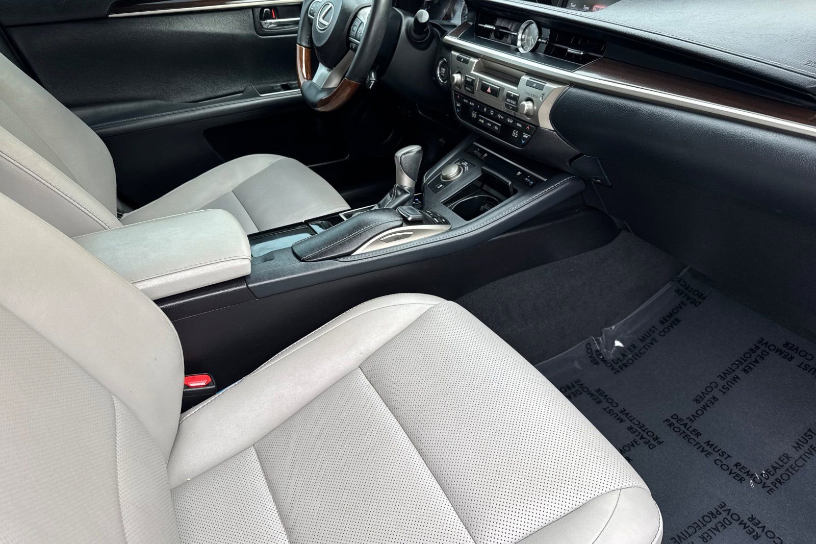 Used 2018 Lexus ES 350 w/ Navigation System Package image 14