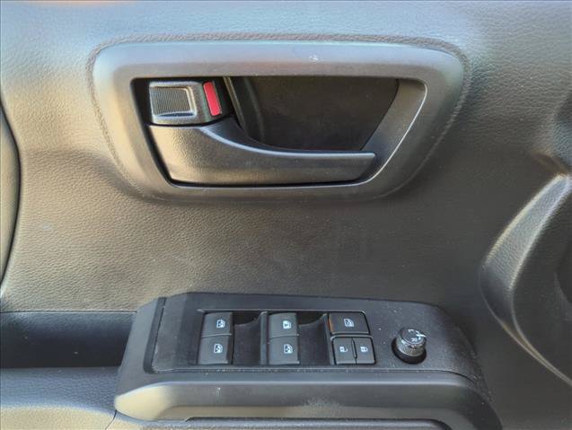 Used 2023 Toyota Tacoma SR AWD/4WD image 9