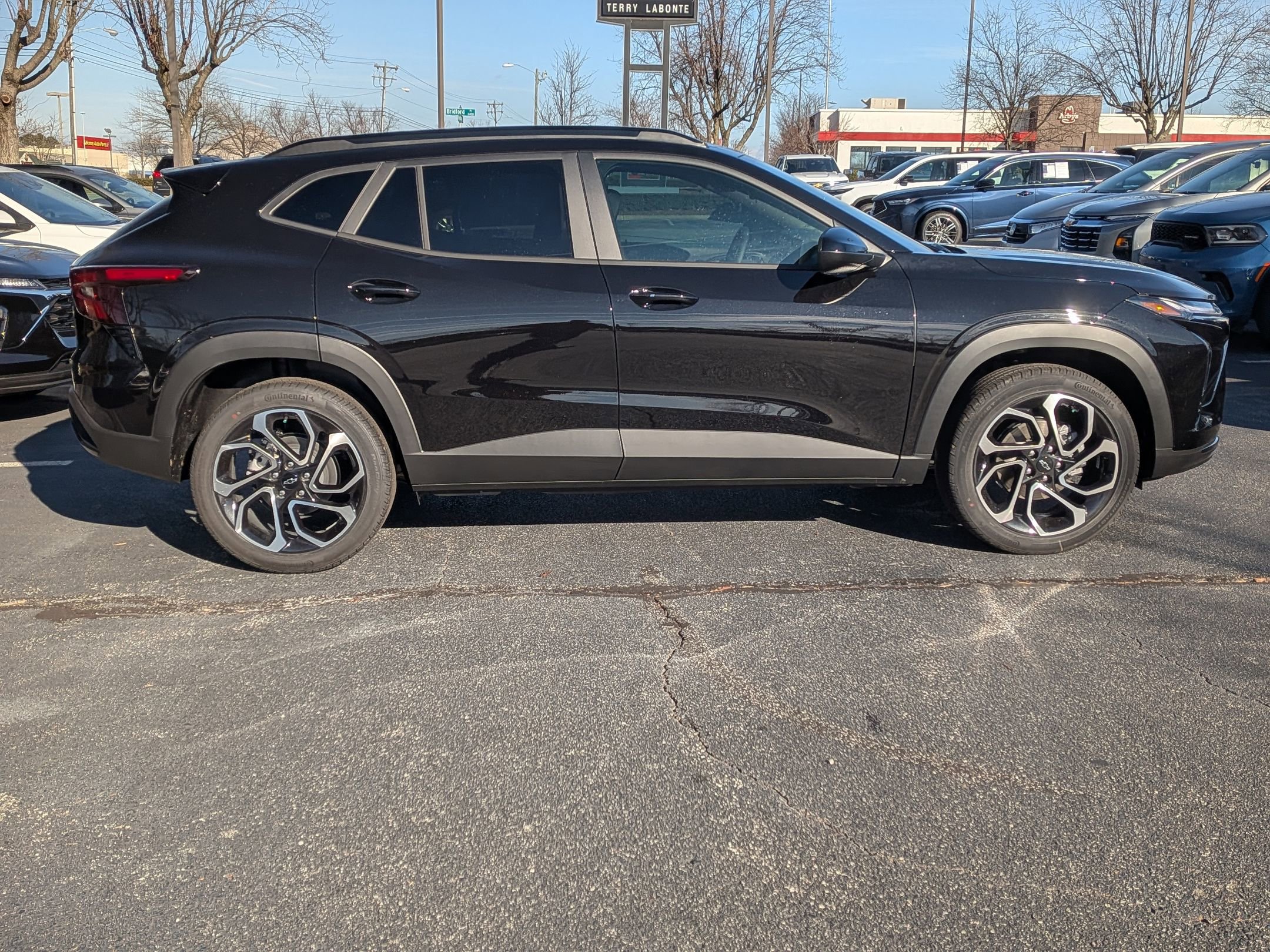 New 2026 Chevrolet Trax RS w/ Driver Confidence Package FWD image 9